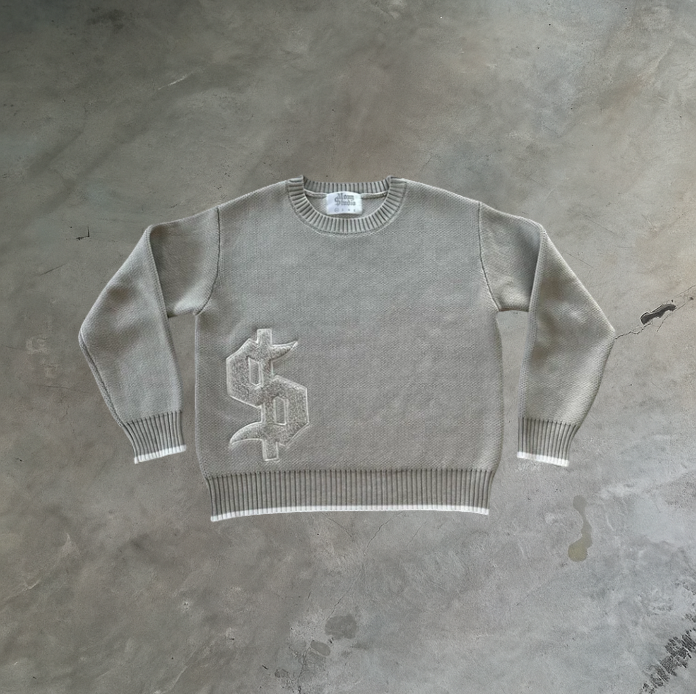 Pull Broderie à manches longues